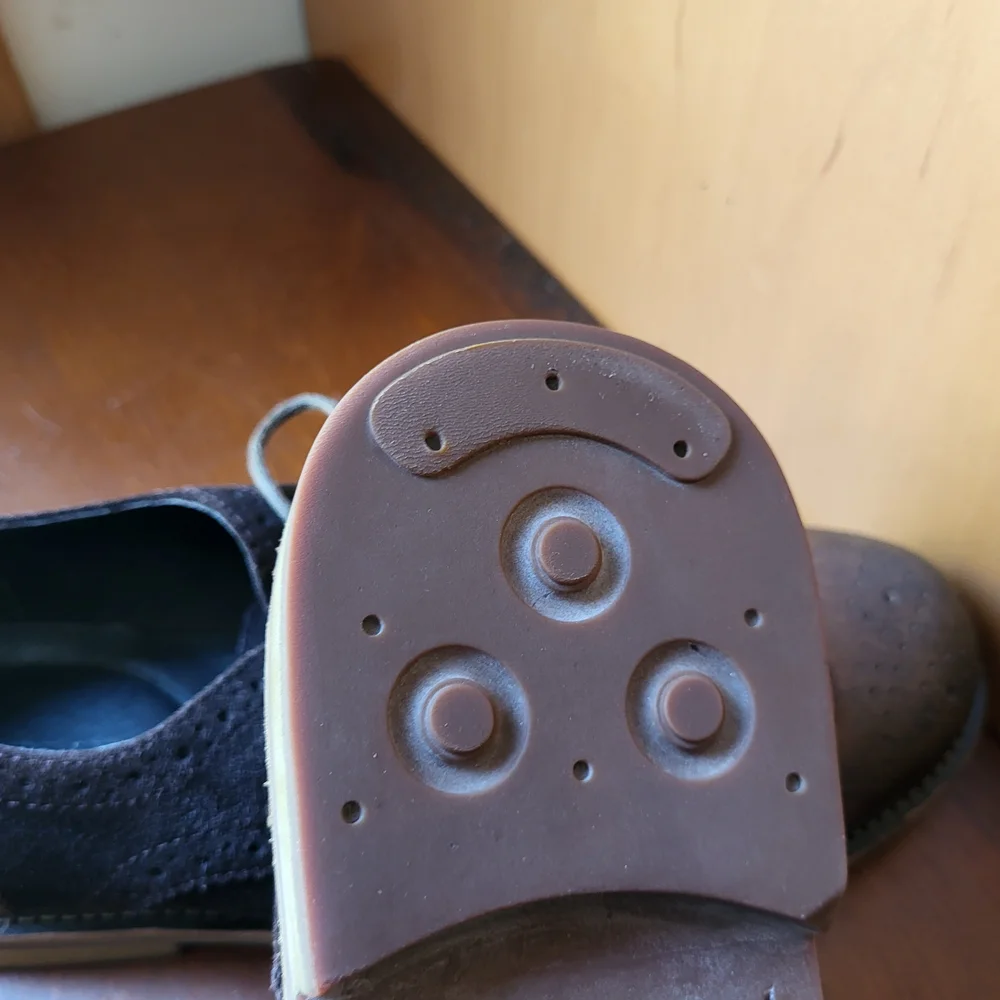 Lands End stylish wingtip